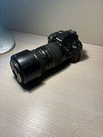 nikon D3300 con obiettivo tamron