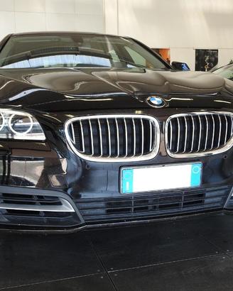 BMW 520 d xDrive Touring Modern SW 4X4 E6 *GARAN