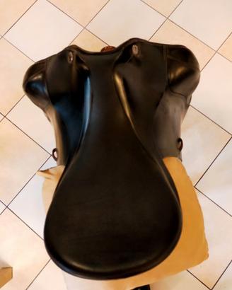 Sella da dressage