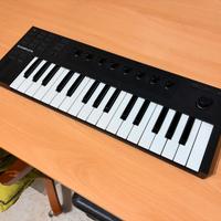 Native Instruments Komplete Kontrol M32