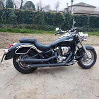 Kawasaki Vulcan 900 Classic 
