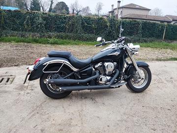 Kawasaki Vulcan 900 Classic 