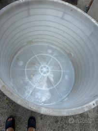 botte di plastica per vino
