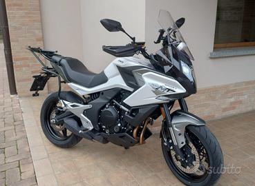 Cfmoto 700mt - 2024