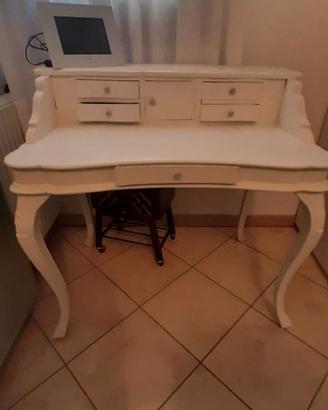 Scrittoio shabby chic