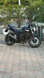 Suzuki gsr 600 2010