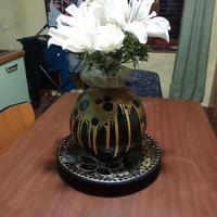 Vaso e piatto decorati