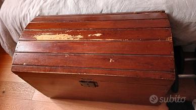 Panca baule in legno massiccio 