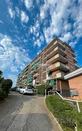4 LOCALI con BOX AUTO e CANTINA