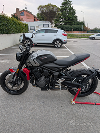 Triumph trident 660