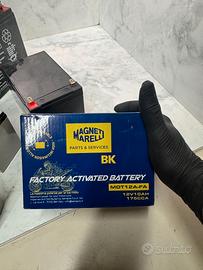 Magneti Marelli MOT12A-FA Batteria Moto 12V 10Ah 1