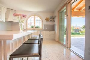 Villa di 444 m² con più di 5 locali e box auto dop