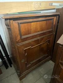 Mobili in legno arredamenti antico