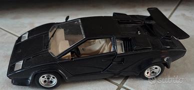 Lamborghini Countach 1988 Bburago 1/24 1:24 1 24