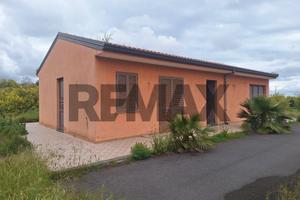 Villa o villino - Aci Sant'Antonio