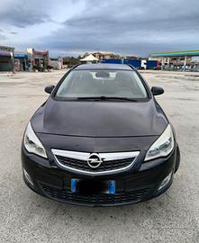 Opel Astra sport tourer 1.7 TDCi 