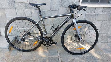 Bicicletta Scott Metrix 30 mai usata