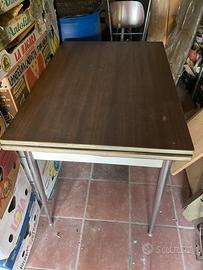 Tavolo formica