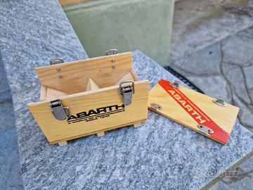 Porta Smartpone in legno, Abarth