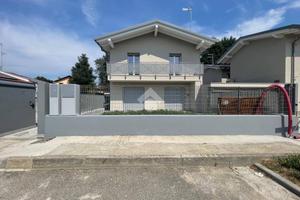 3 LOCALI A VAPRIO D'ADDA