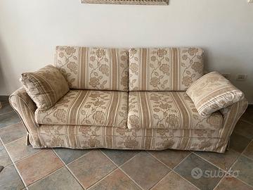 Divano letto matrimoniale