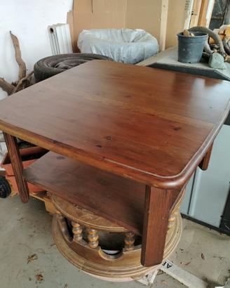 Tavolino basso in legno massiccio