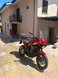 Moto Morini X-Cape 650 adventure