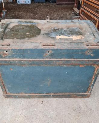 cassa cassone in metallo