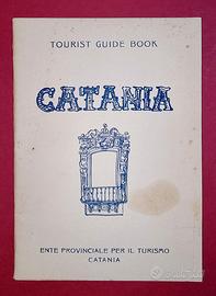 Guida turistica di Catania in inglese 1956