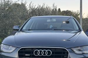 AUDI A4 S-line (B8)