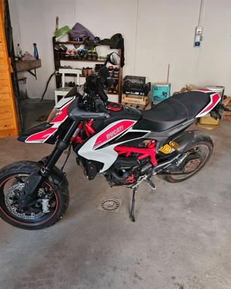 Ducati Hypermotard 821 SP