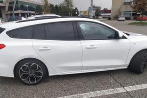 auto Ford focus