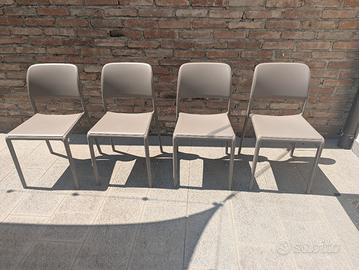 4 Sedie da esterno o interno grigie