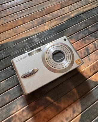Panasonic Lumix DMC FX2 non testata