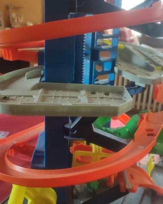 HOTWHEELS CITY MEGA T - REX