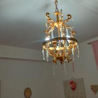 3 Lampadari e Tavolo in arte Povera  con 6 sedie 