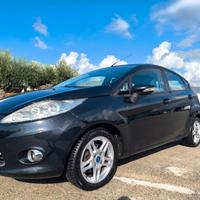 Ford Fiesta 1.4 TDCi 70CV 5 porte Titanium