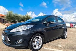 Ford Fiesta 1.4 TDCi 70CV 5 porte Titanium