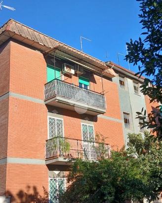 4 LOCALI A ROMA