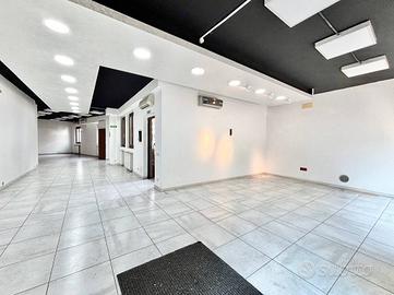 Immobile di 102 m² a Rho
