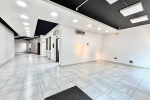 Immobile di 102 m² a Rho
