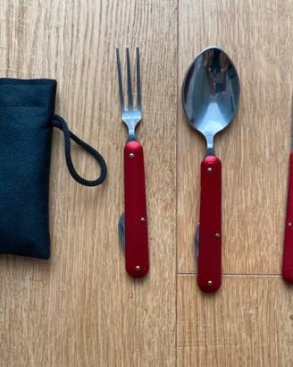 Set Posate da Campeggio Trekking Outdoor Rosse