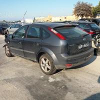 Ford focus 1.6td 2.0.0.7 ricambi