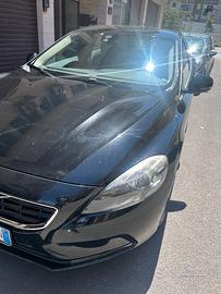 Volvo V40 D2 1.6 Momentum 115 CV – 2016 – 173.000