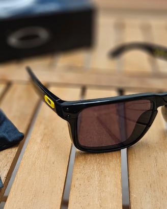 Oakley VR 46