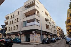 Ristrutturato locale commerciale