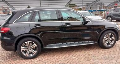 MERCEDES GLC 220d 4 Matic Business