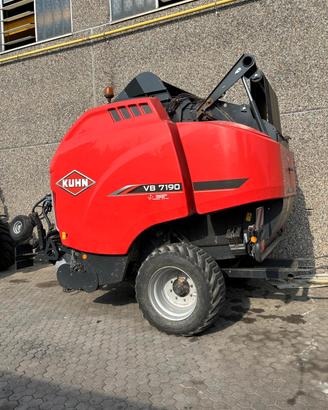 Rotopressa usata marca KUHN modello VB 7190