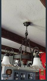 lampadario a ruota con bocce in vetro