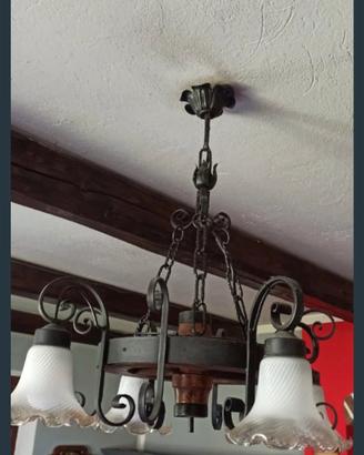 lampadario a ruota con bocce in vetro
